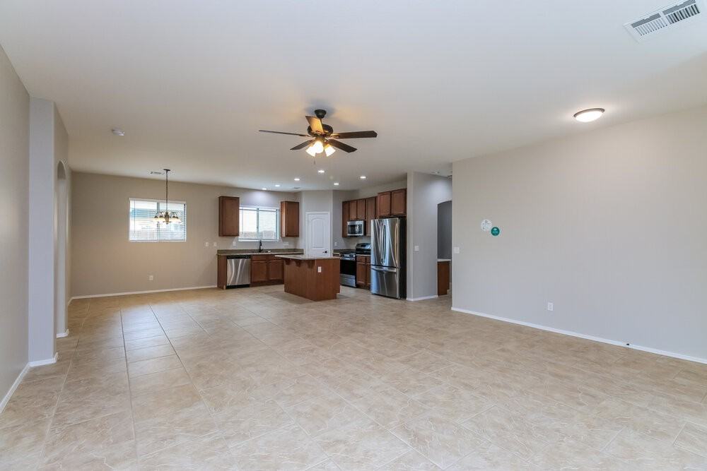 21899 S 215th St - Photo 5 of 16