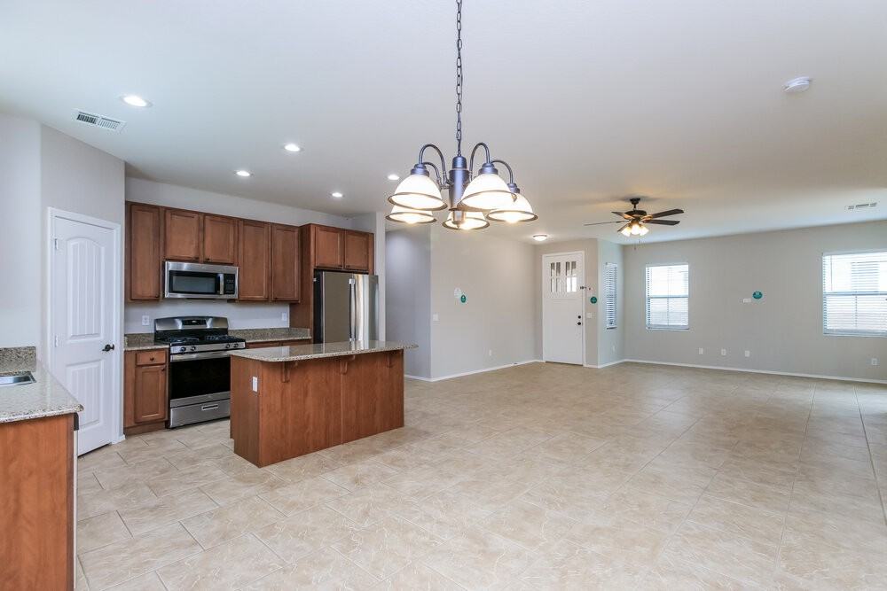 21899 S 215th St - Photo 7 of 16