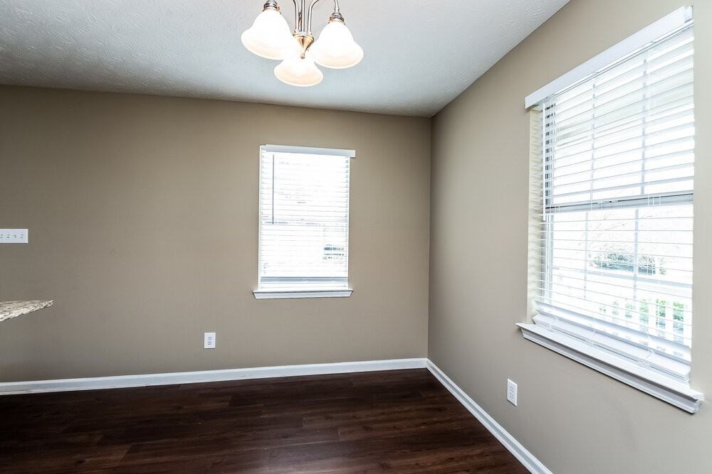 505 Horseshoe Cir - Photo 6 of 17