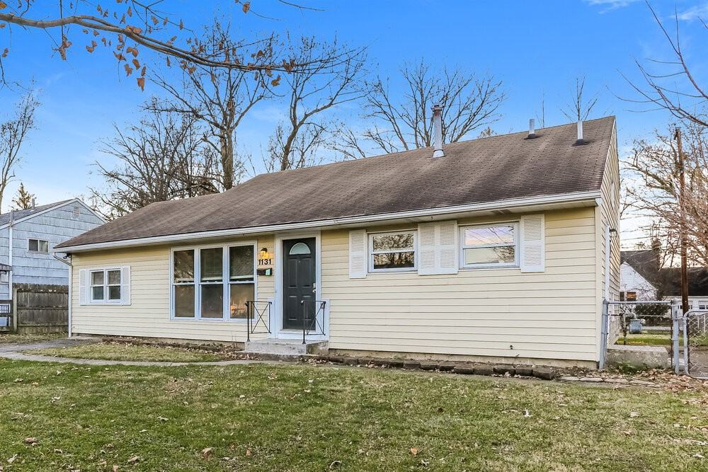 1131 Lockwood Rd - Photo 5 of 23