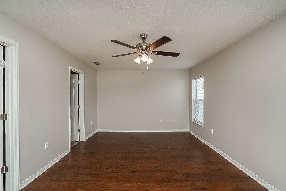 10508 Goshawk Pl - Photo 5 of 12