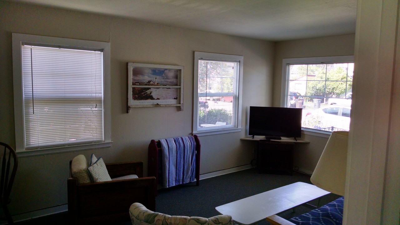 12 Cayuga Street - Photo 3 of 13