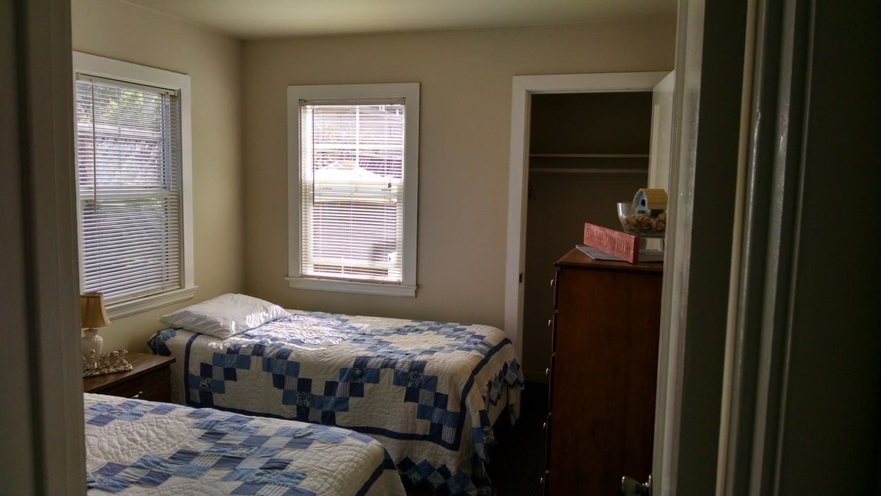 12 Cayuga Street - Photo 4 of 13