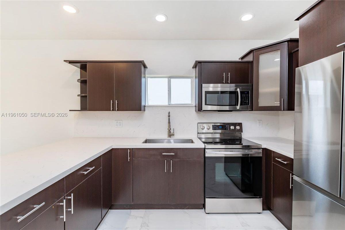 4803 Nw 23rd Ave - Photo 2 of 3