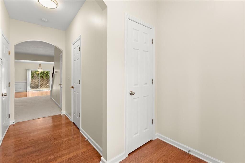 5165 Sherwood Way - Photo 3 of 37