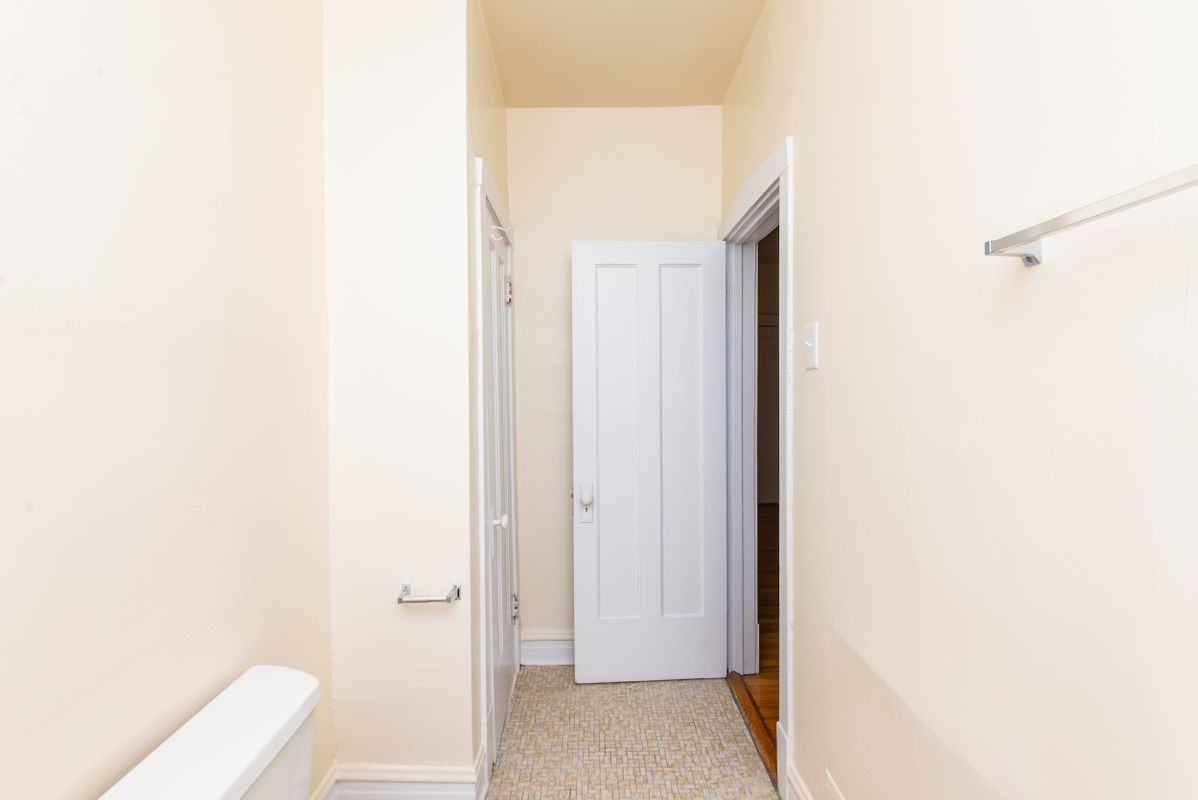 2480 N Lincoln Ave - Photo 7 of 14