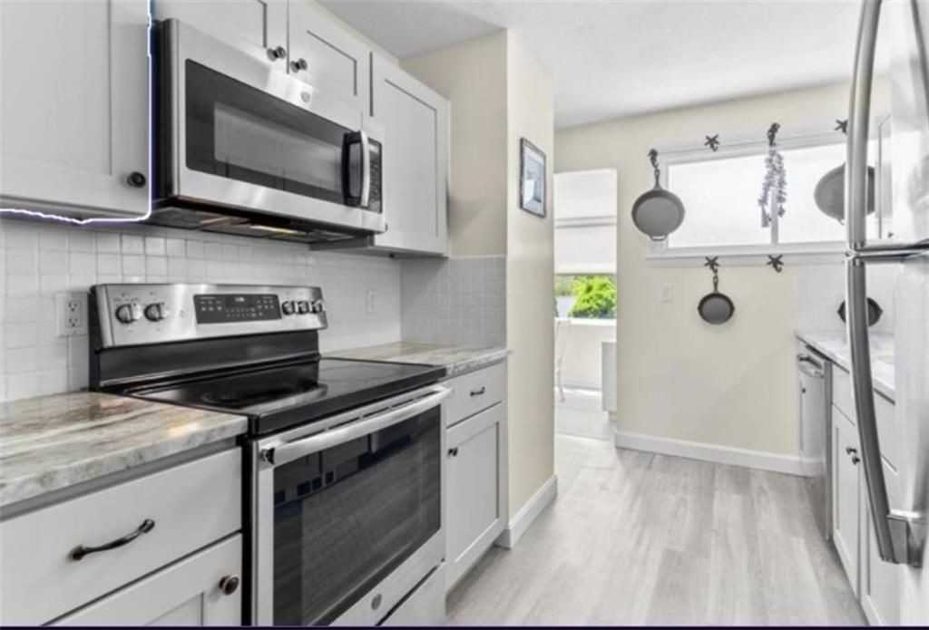 30 Brown St ##4 - Photo 5 of 9