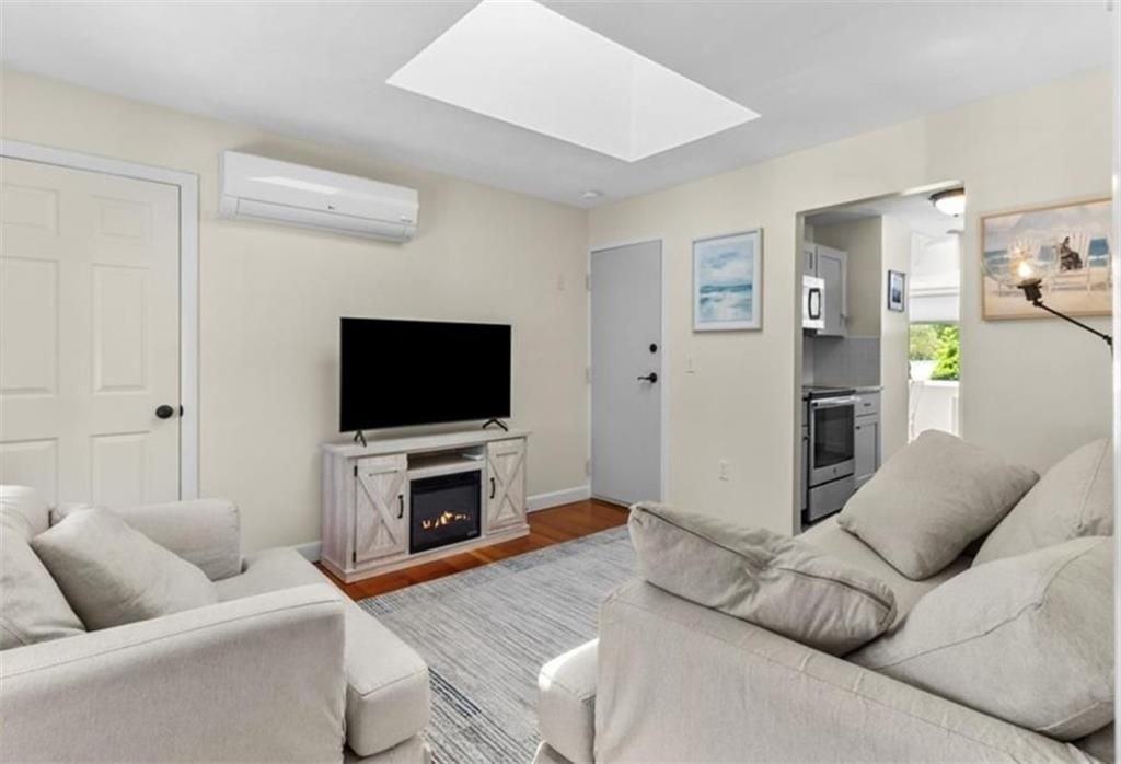 30 Brown St ##4 - Photo 7 of 9