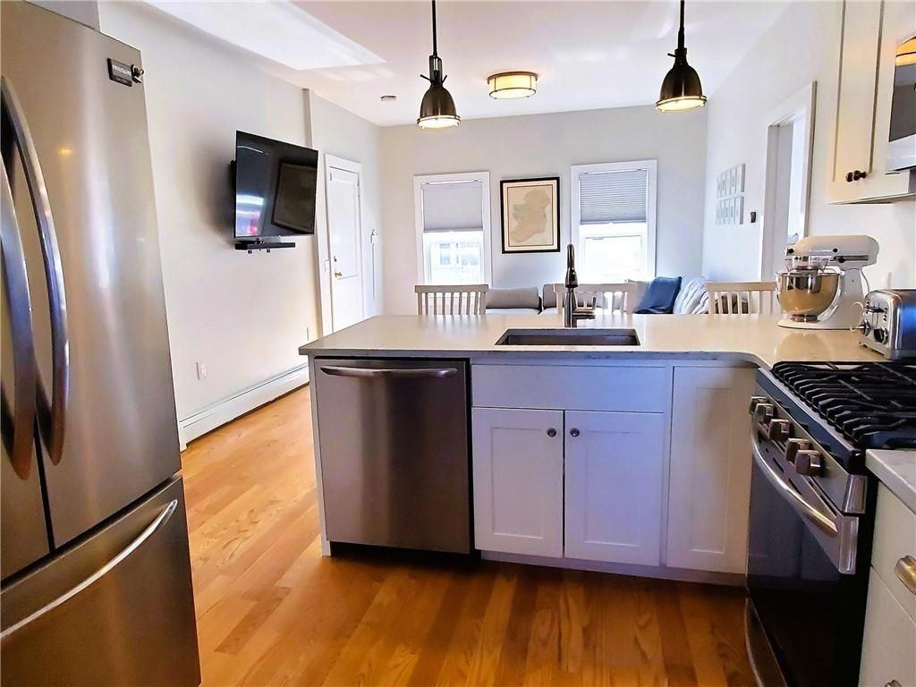 40 Simmons St ##1 - Photo 6 of 19