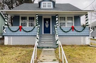 61 Violet Ave - Photo 1 of 1