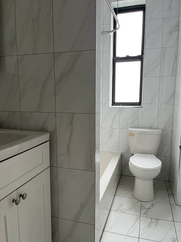 4568 Manhattan College Parkway #5A - Photo 6 of 6