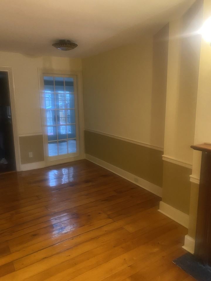 110 Locust Street - Photo 3 of 11