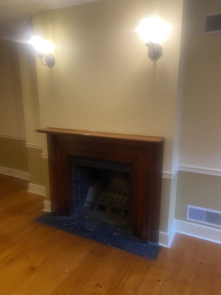 110 Locust Street - Photo 4 of 11