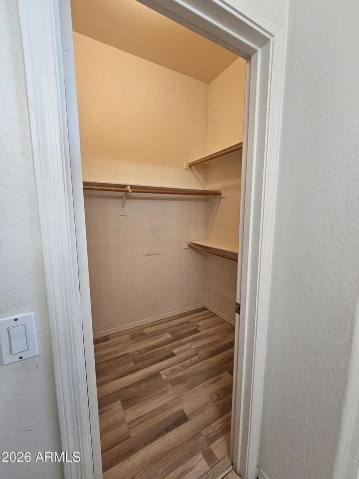 5503 S 41st Pl - Photo 7 of 12