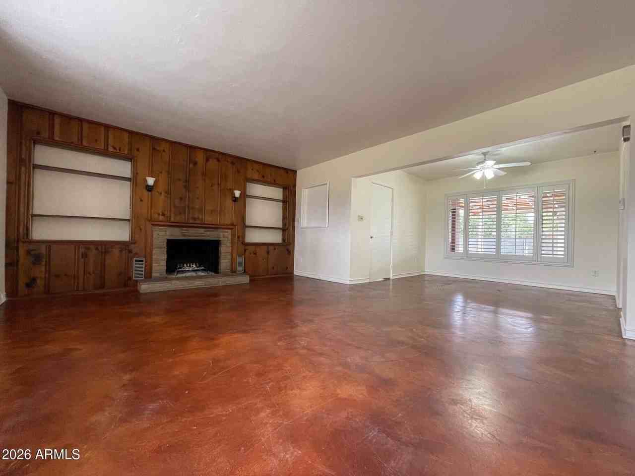 1310 E Missouri Ave - Photo 4 of 21