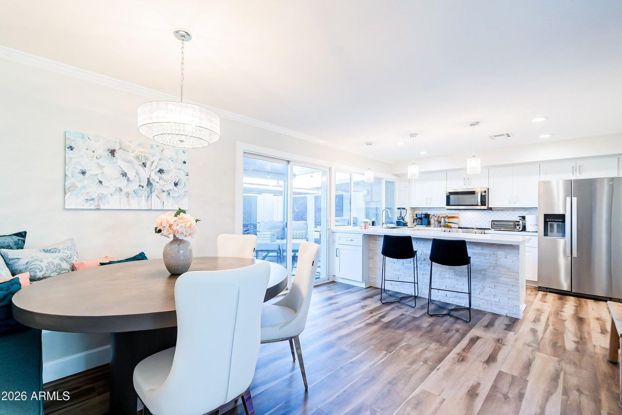 4243 N Miller Rd - Photo 6 of 24