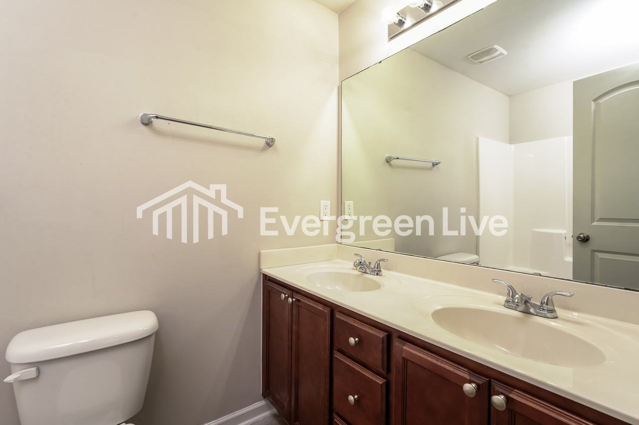 876 Federal Hall Ln - Photo 6 of 15