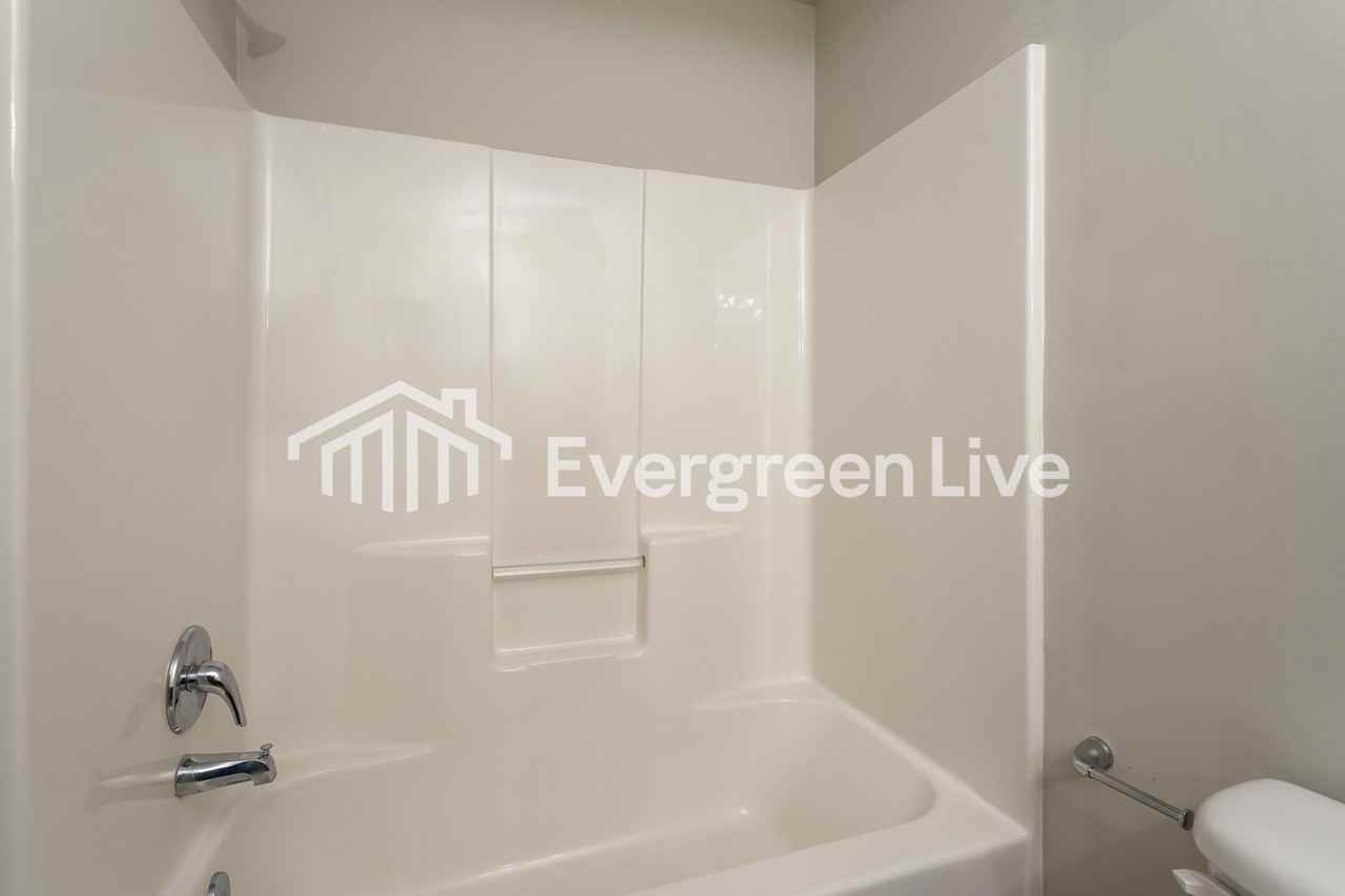 876 Federal Hall Ln - Photo 7 of 15