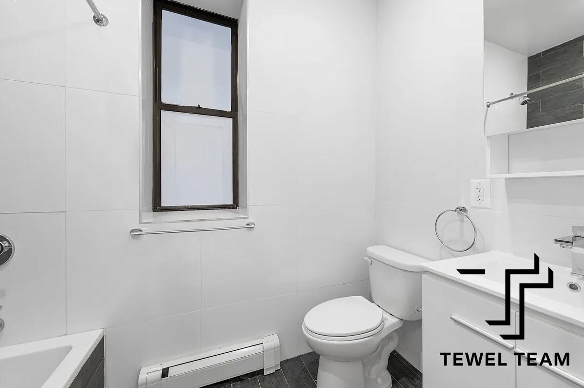 510 Manhattan Avenue #4A - Photo 7 of 15