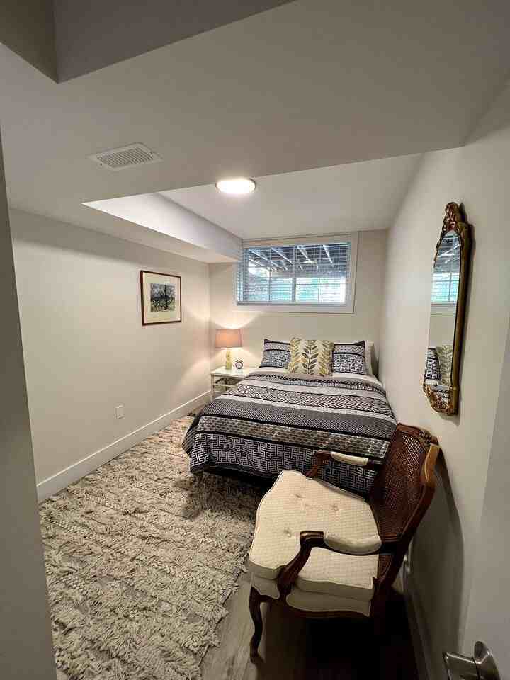 11 Park Avenue - Photo 4 of 15