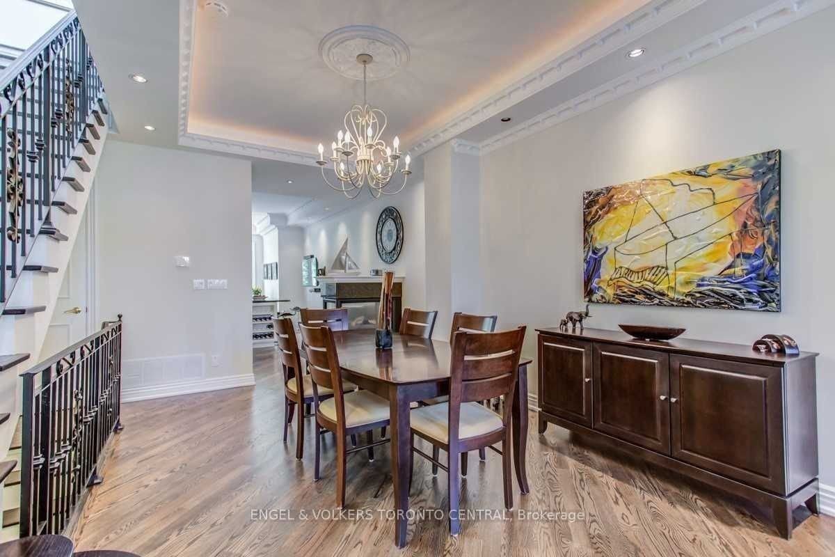 405 Bedford Park Ave - Photo 5 of 15