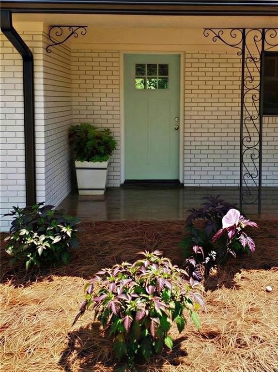 2356 Valley View Dr Se - Photo 3 of 16