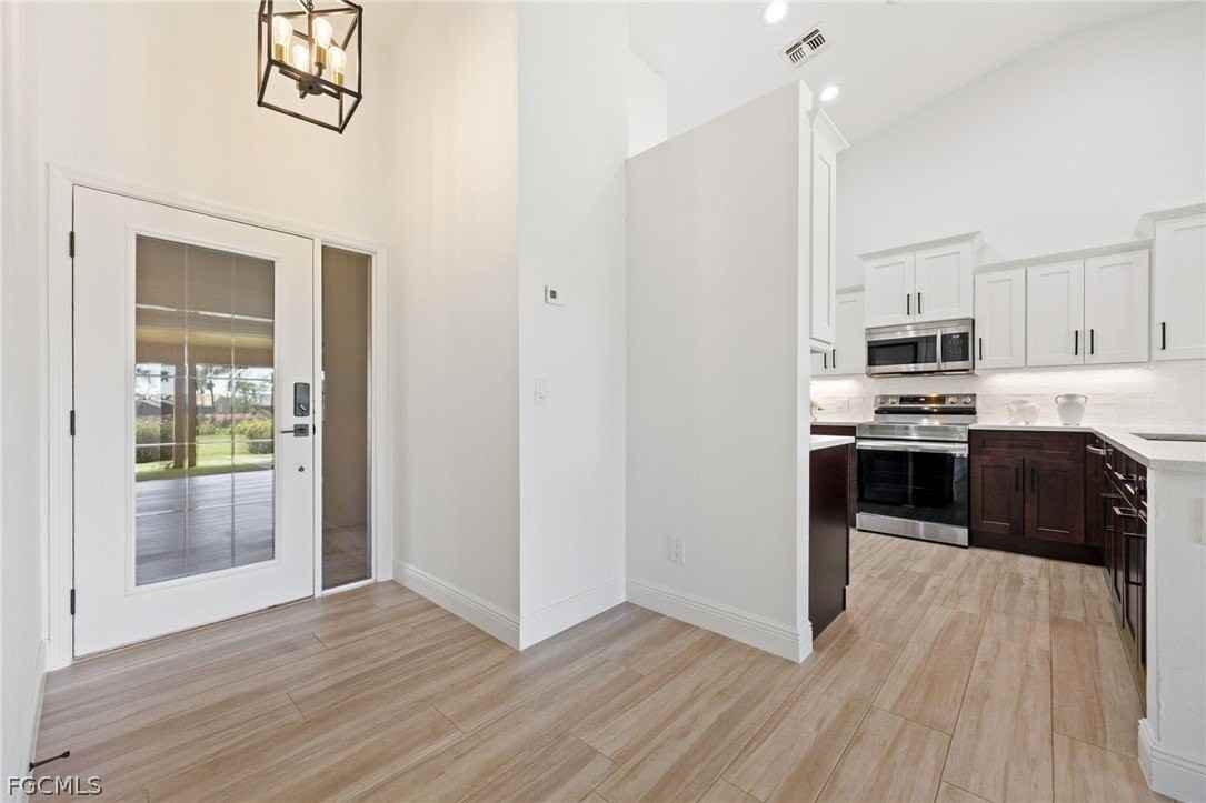 12881 Kelly Bay Ct - Photo 5 of 50