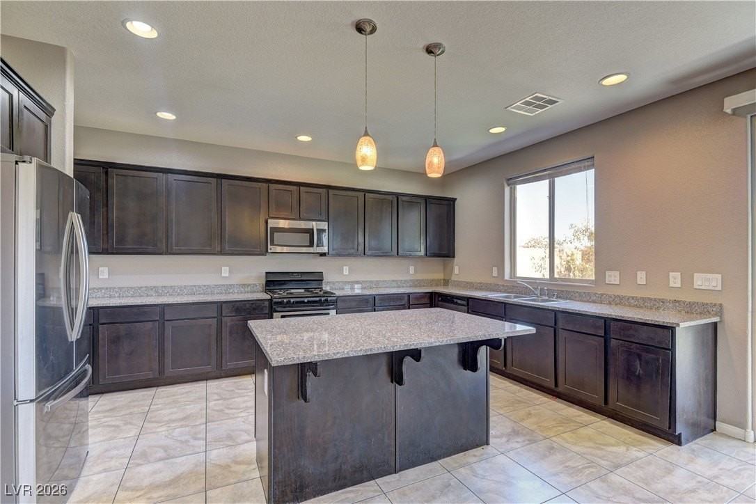 8012 Baltimore Ohio Ct - Photo 3 of 18