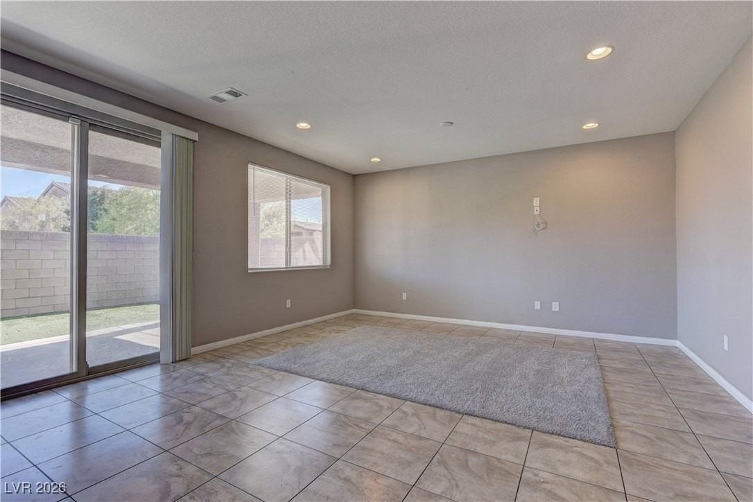 8012 Baltimore Ohio Ct - Photo 5 of 18