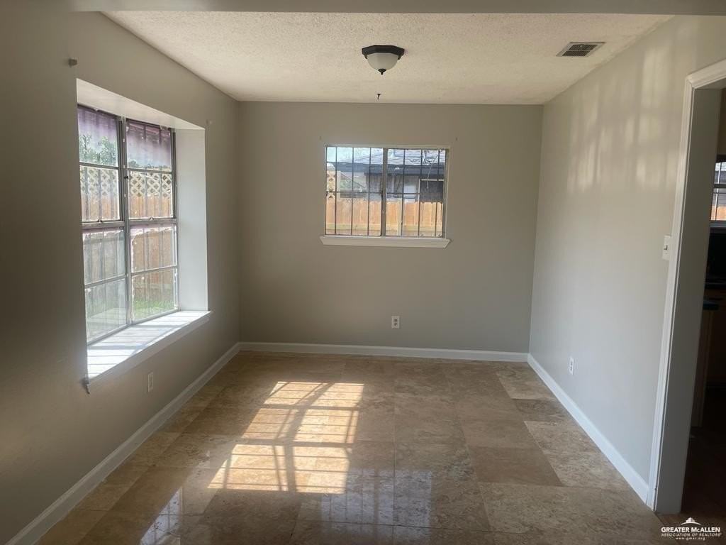 3101 N 25 1/2 St - Photo 6 of 14