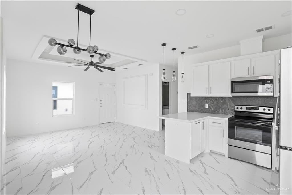 11502 N 24th Ln Apt 4 #4 - Photo 6 of 14