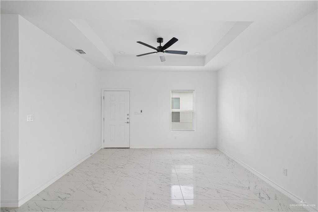 11304 N 25th St Apt 4 #4 - Photo 6 of 16