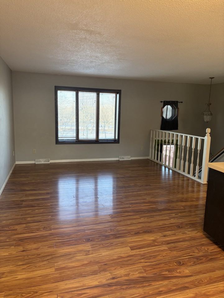 1018 N Benton Dr #NA - Photo 2 of 11