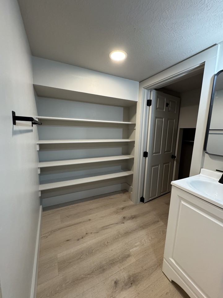 821 S 4th Ave #4 - Photo 2 of 7