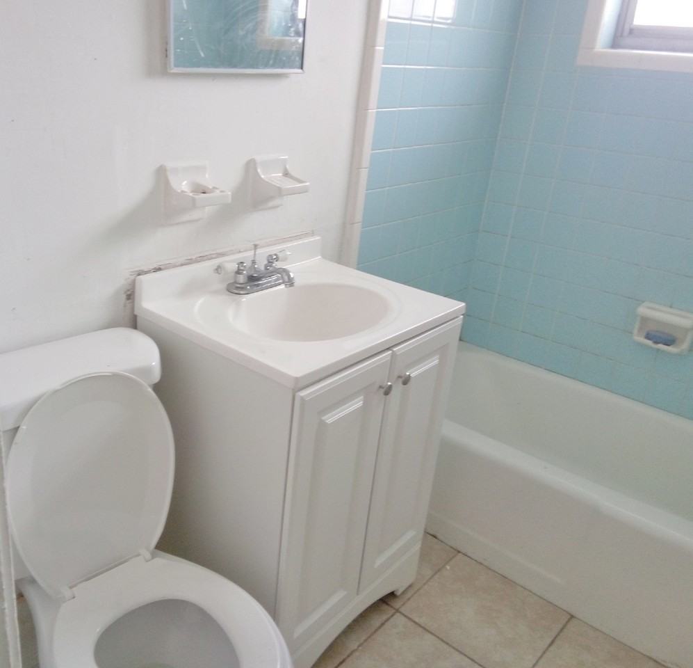 384 Avenue N Sw #3 - Photo 5 of 9