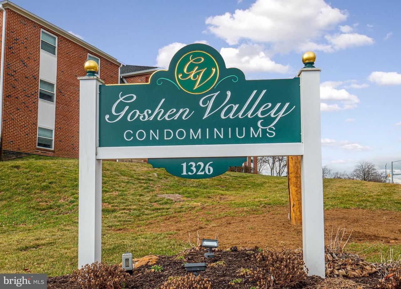 1906 Valley Dr #1906 - Photo 5 of 13