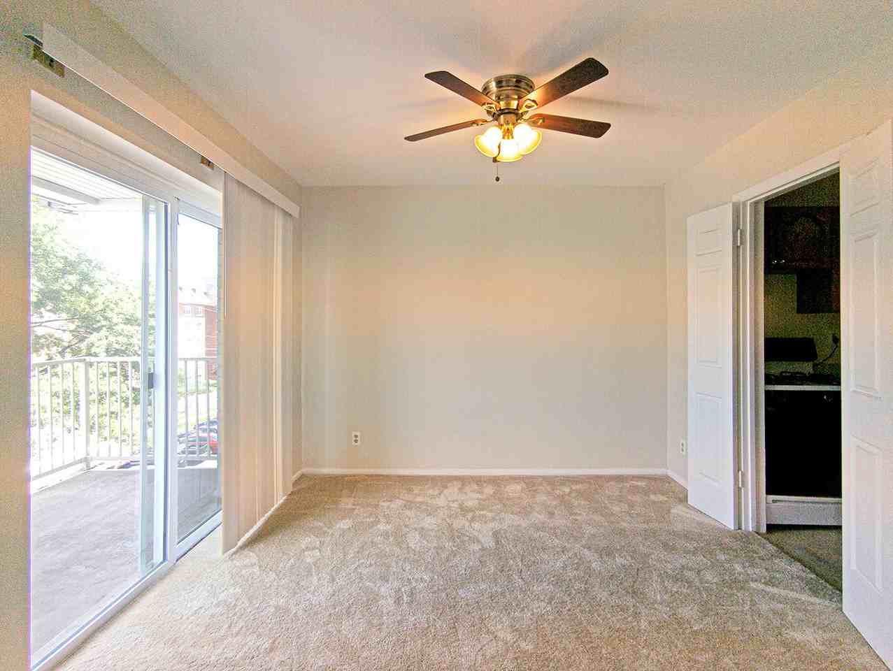 4313 Knox Rd #407 - Photo 4 of 15