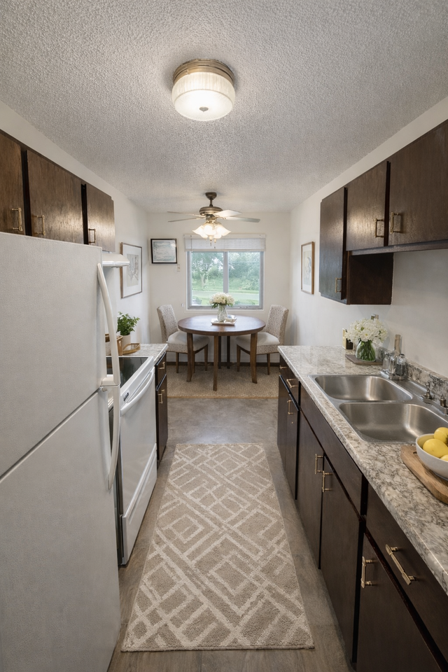 1885 Wilson Ave - Photo 2 of 7