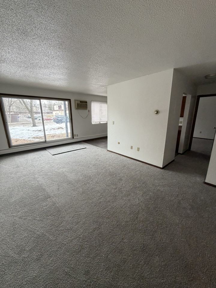 1885 Wilson Ave - Photo 3 of 7