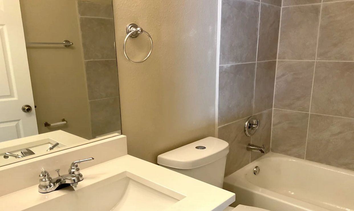 1905 Sw Fears Ave #NA - Photo 3 of 8