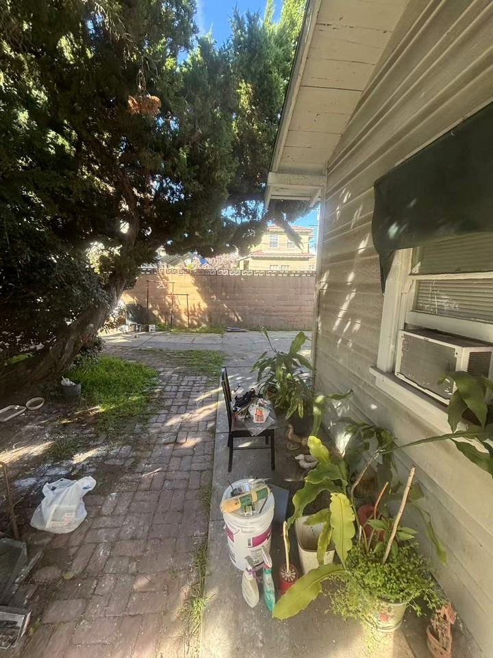 216 S Almansor St #NA - Photo 3 of 20