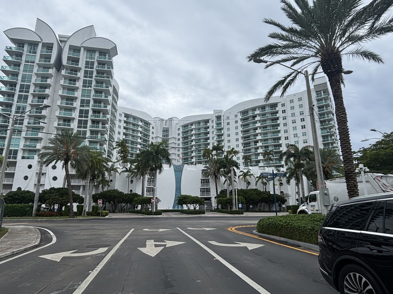 7900 Harbor Island Dr #PH14 - Photo 6 of 13