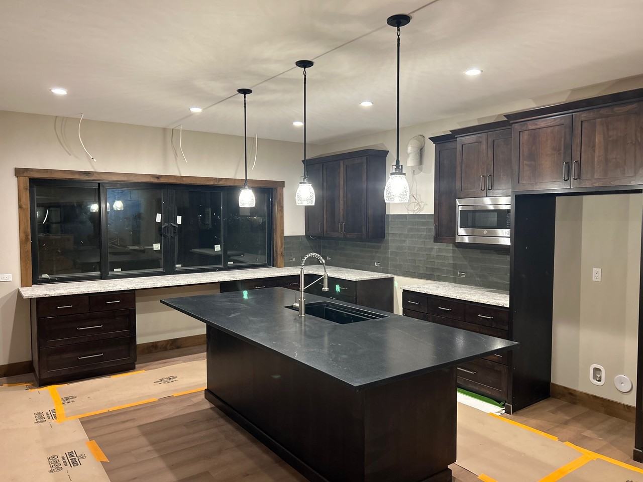 1062 N A St #NA - Photo 2 of 11