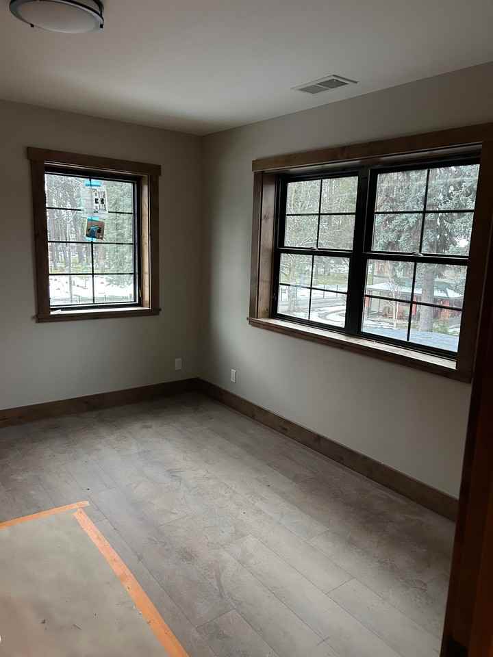 1062 N A St #NA - Photo 7 of 11