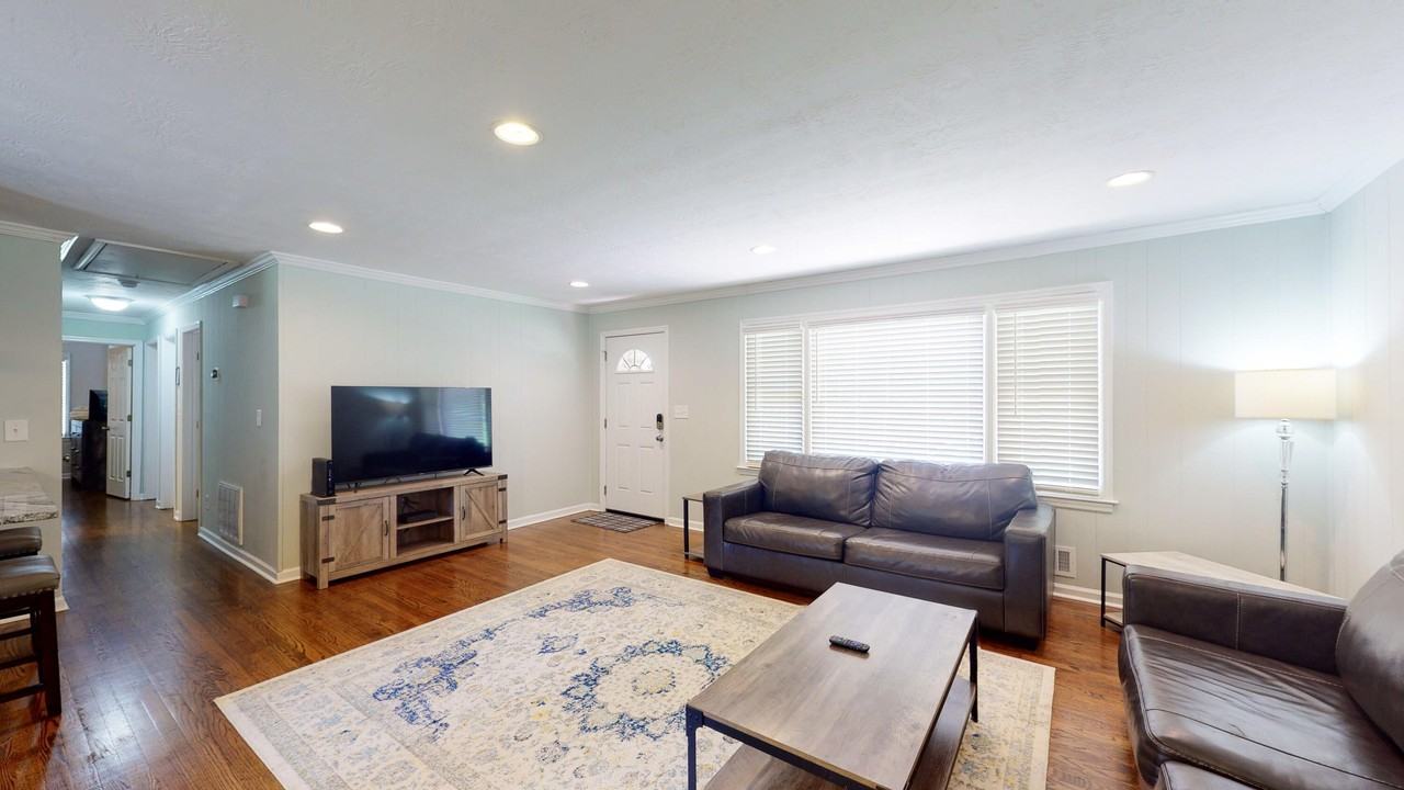 925 Avocado St Unit 1 #1 - Photo 6 of 24