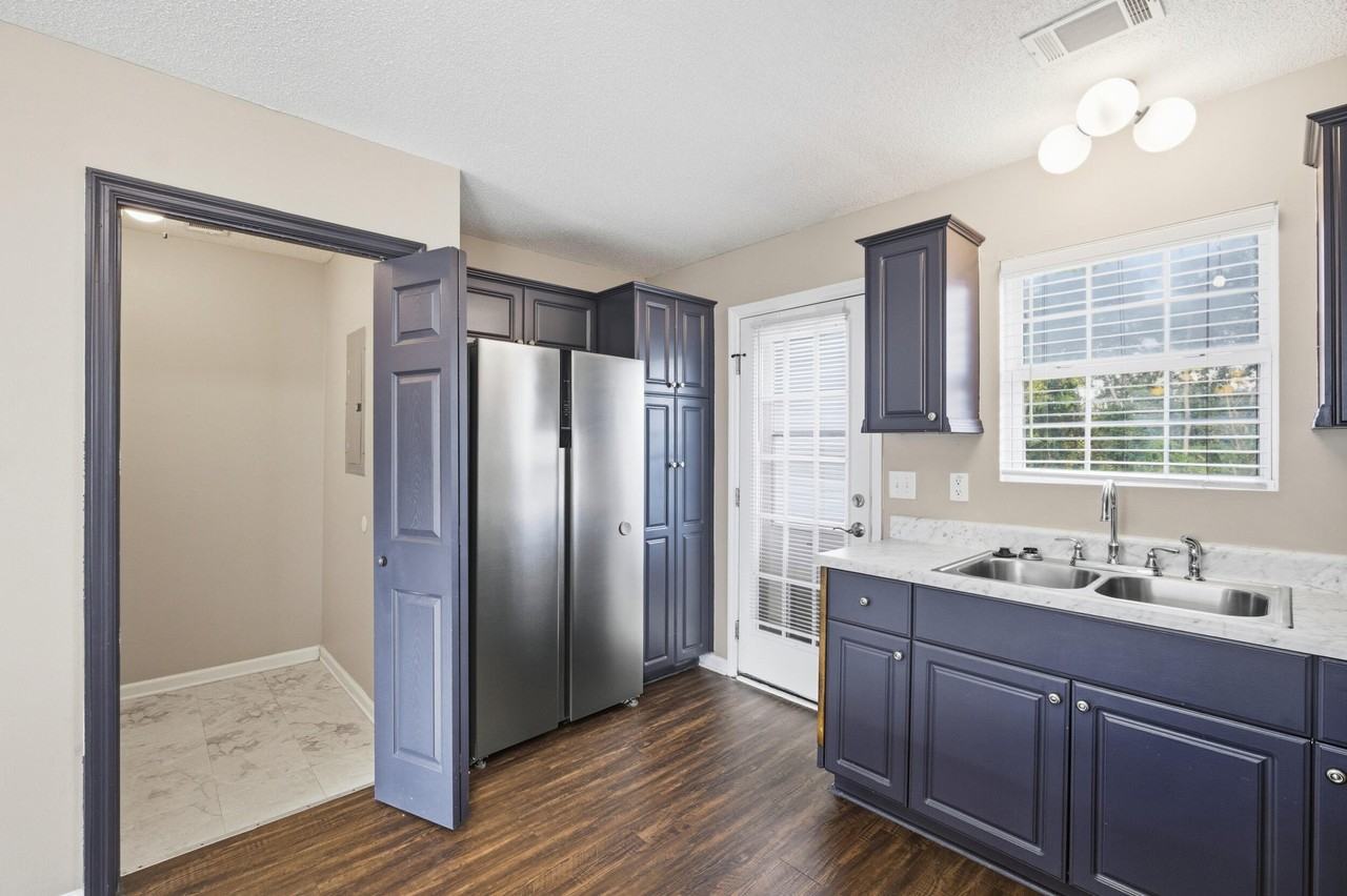 607 Creek Bottom Trl - Photo 7 of 17