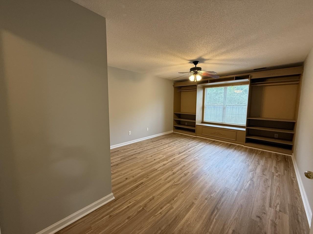 1206 Kendal Ct - Photo 6 of 15