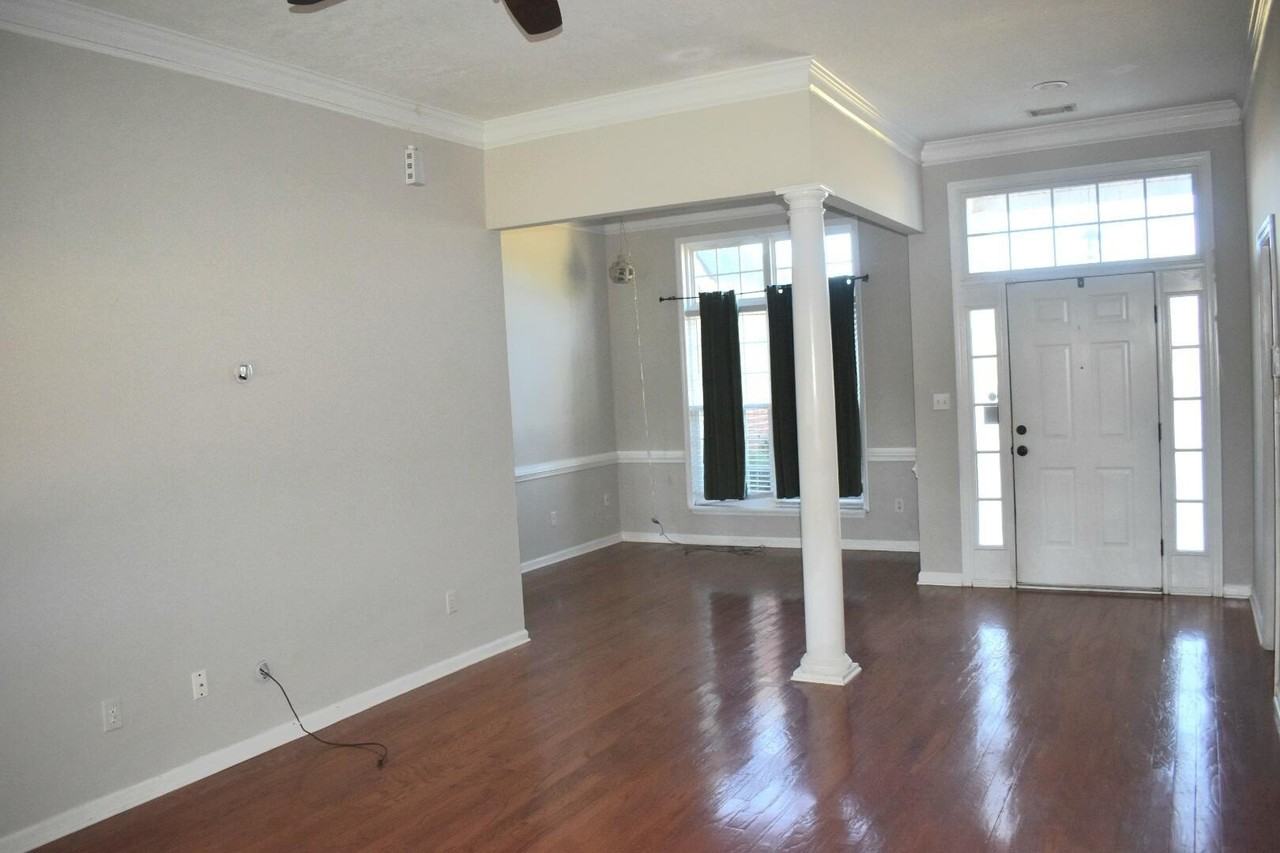 1889 Long Creek Fls - Photo 3 of 24