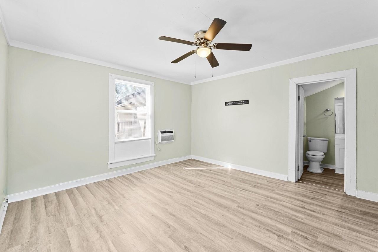 2005 Walker Street Ext - Photo 3 of 13