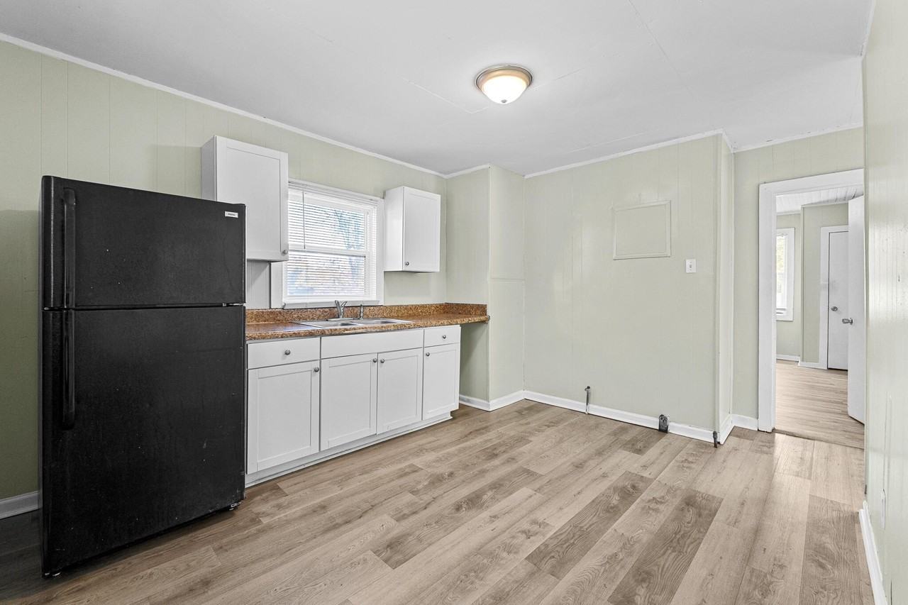 2005 Walker Street Ext - Photo 6 of 13